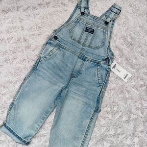 NWT OshKosh Boys Overalls 2T